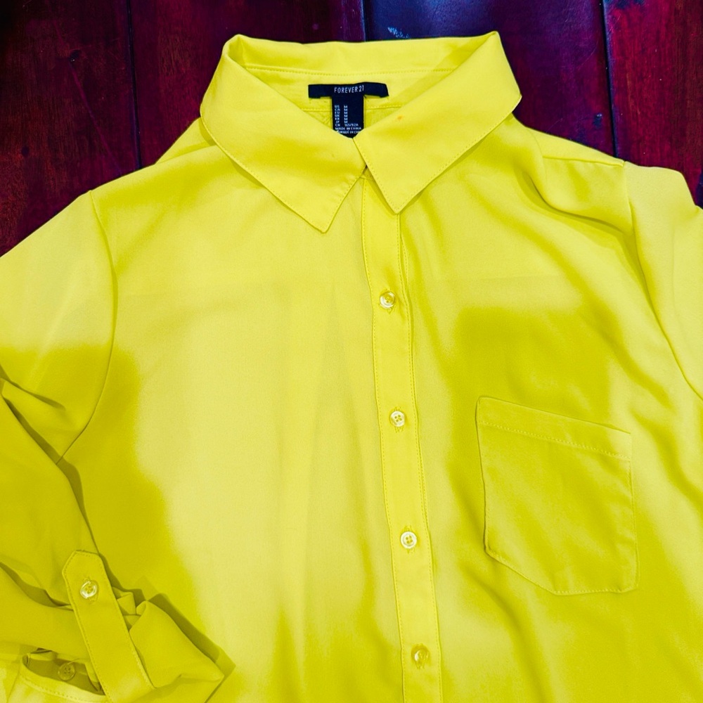 Bright Neon Yellow Button-Up light Blouse - Picture 5 of 5